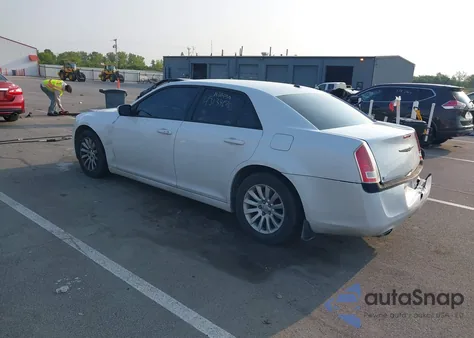 2014 Chrysler 300 из США, поврежденный, VIN 2C3CCAAG4EH184291